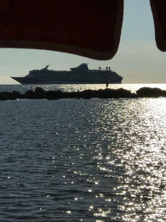 Villa Ancora bilocale Marina di Massa Esterno foto
